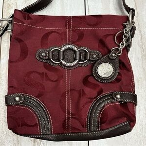 Elegant Sarah Caperelli Burgundy Crossbody Bag Dark Brown Trim Silver Hardware